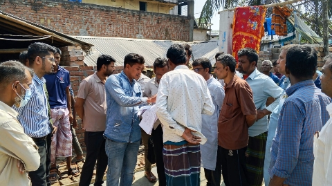 Fine imposed during market monitoring in Puthia