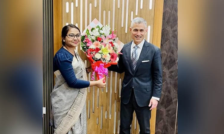 US Assistant Secy Kapur arrives in Dhaka