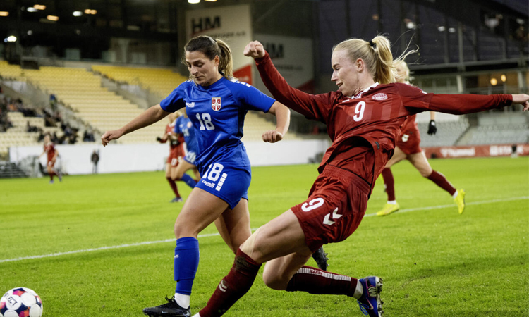 England hit Ukraine for six in Women's World Cup qualifiers