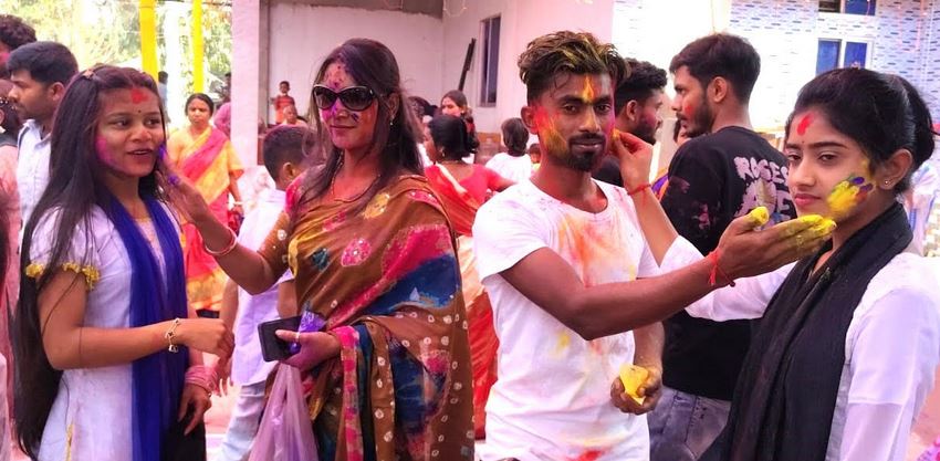 Thousands of devotees gather at Dol Festival in Bagerhat