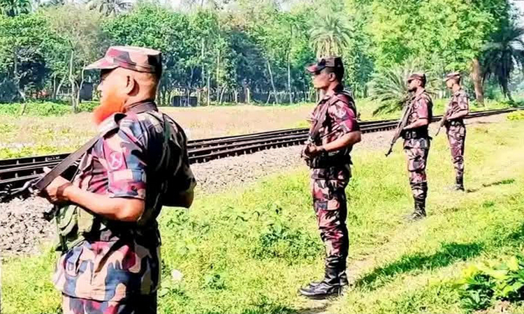 BGB strengthens security to curb fuel smuggling along Dinajpur border