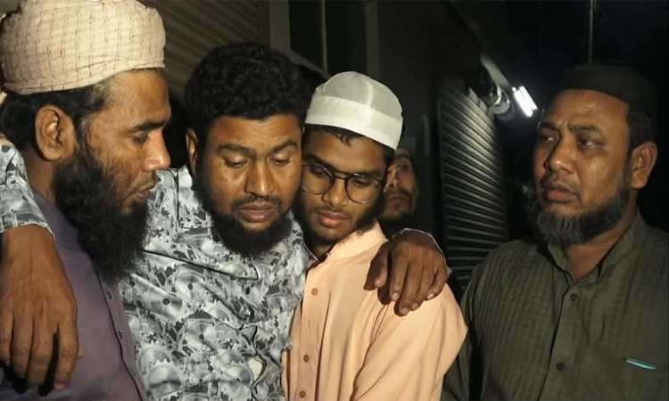'I have no one left,' father collapses in grief after family killed in Khulna road crash