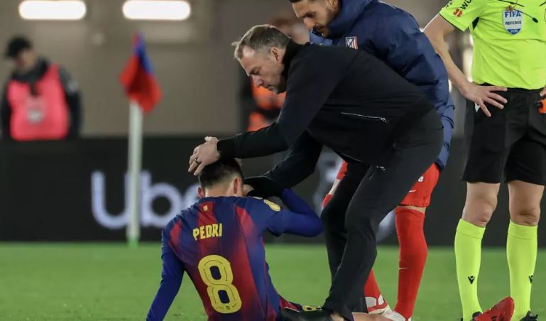 Election draws spotlight as Barca host Sevilla