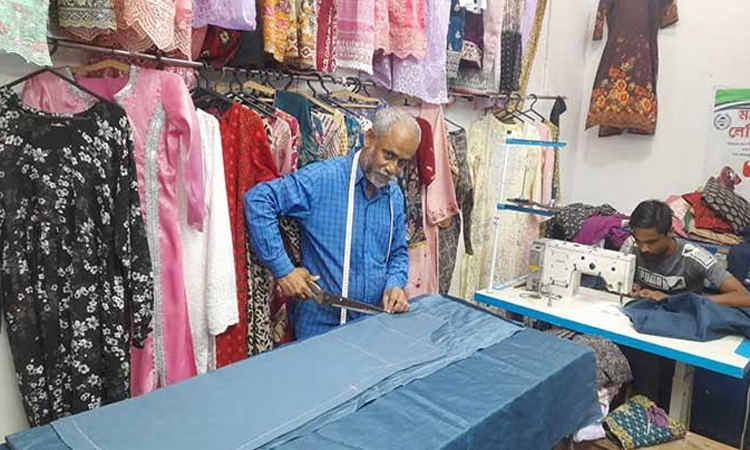 Eid rush keeps rajshahi tailors' busy day & night