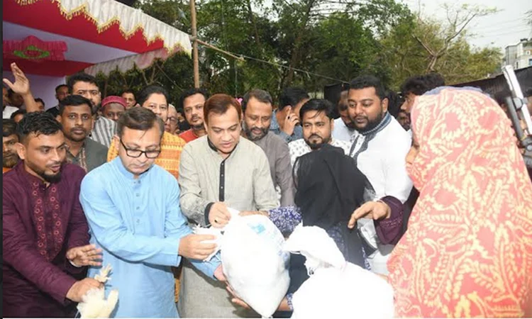 Fuel price hike won’t affect Eid travel: Muktadir 