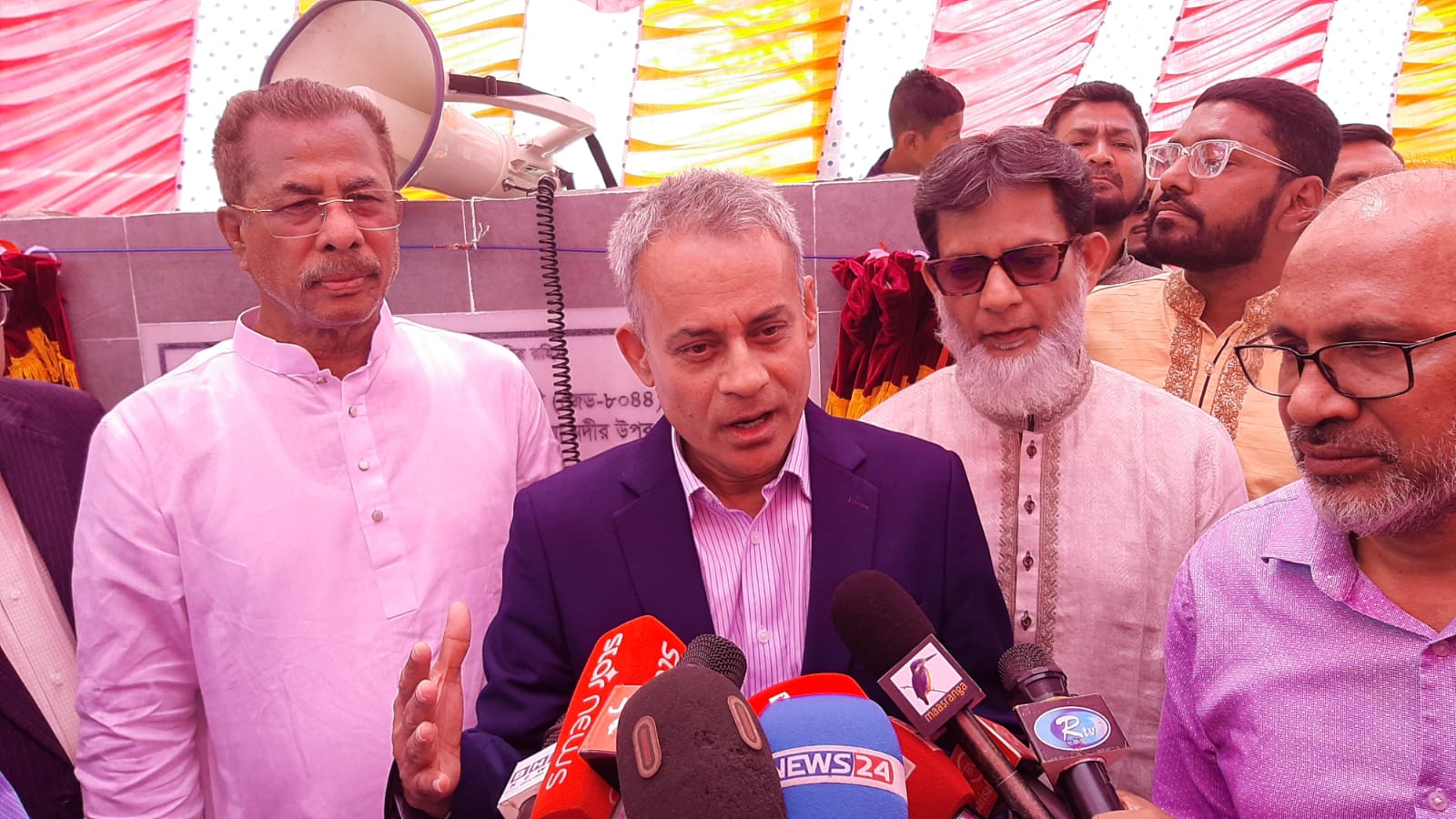 No traffic congestion so far, Eid journey to be comfortable: Road Transport Minister 