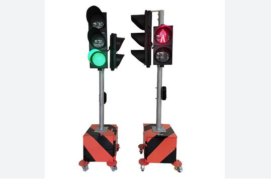Portable signal lights introduced to improve traffic management in Dhaka