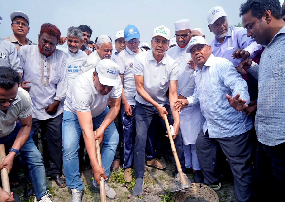Govt's canal excavation initiative to benefit countless farmers: Farhad Hossain Azad