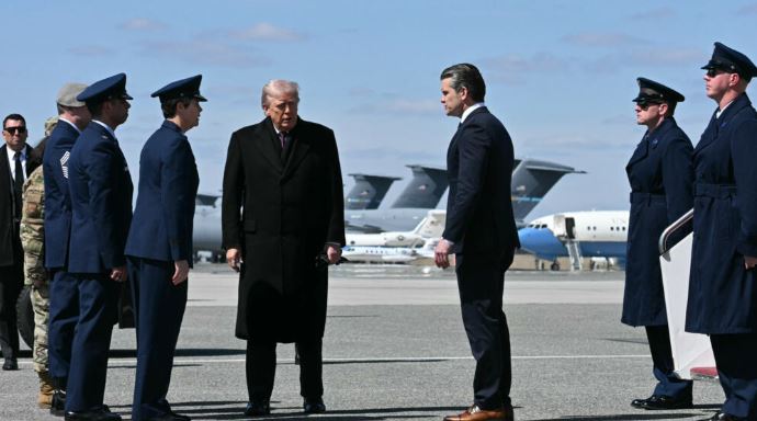 Trump attends return of US aircrew killed in Iran war crash