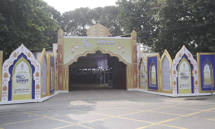 Main Eid jamaat at National Eidgah at 8:30 am, five congregations at Baitul Mukarram