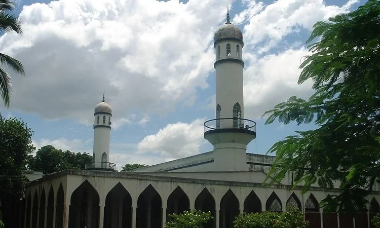 Two Eid congregations held at DU central mosque