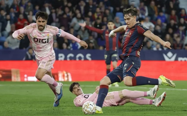 Levante beat Oviedo to boost survival hopes, Sevilla slip