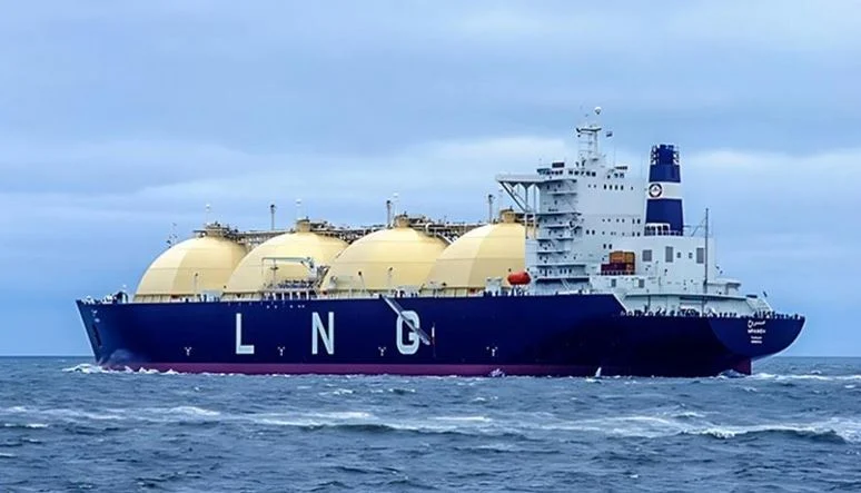 3 more LNG-carrying ships to arrive at Ctg port
