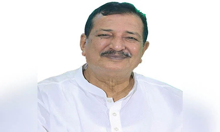 Land minister urges field-level officials to fulfill people's expectations