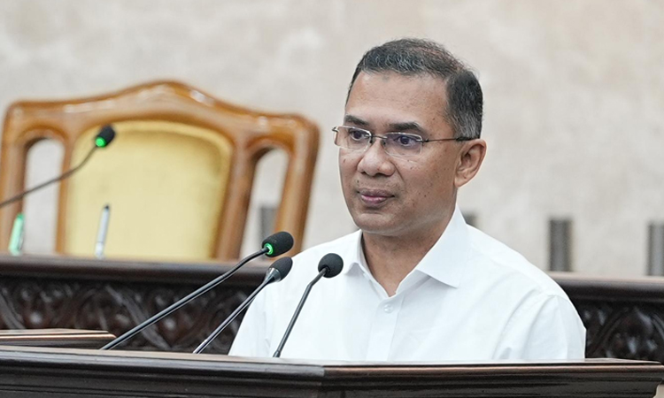 Don't involve in politics during sports life, PM urges athletes 