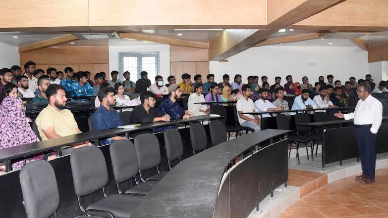 KU VC stresses importance of tech skills for global competitiveness