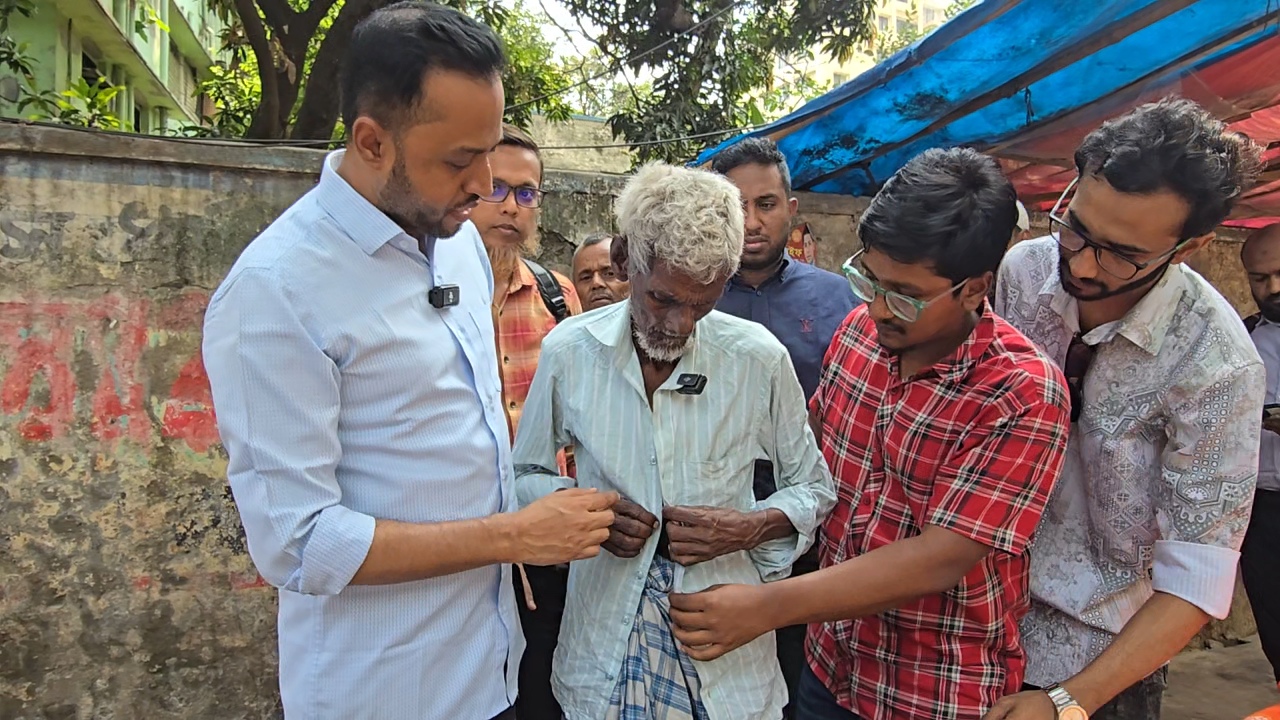 PM stands by octogenarian Naimuddin 