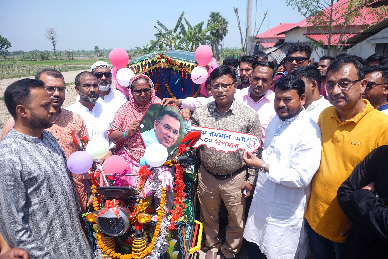 Helpless Tuli Begum receives PM's gift in Rajshahi