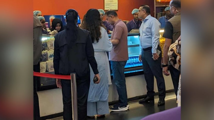 PM watches film at cinema hall with daughter