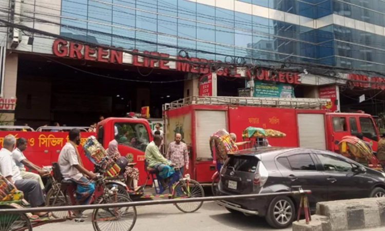 Fire brought under control at Green Life Hospital in Dhaka