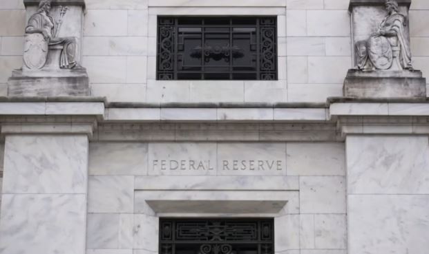 US Fed policymakers flag possible rate hikes to tackle inflation