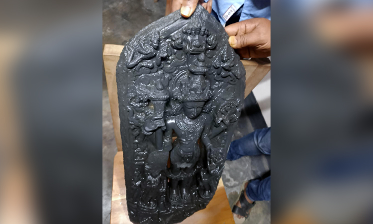 Vishnu Idol made of touchstone found in Dinajpur