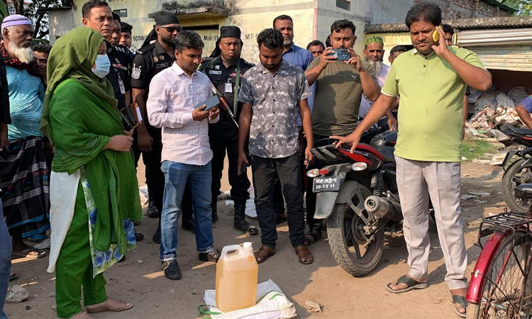 Irregularities at petrol pump in Rajshahi: Tk 2 lakh fined