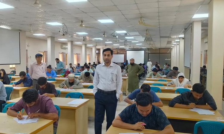 NESCO recruitment test held at RUET