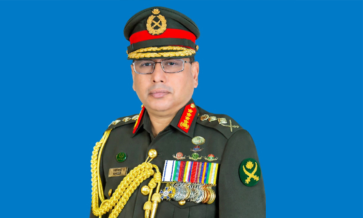 Army chief returns home after US visit