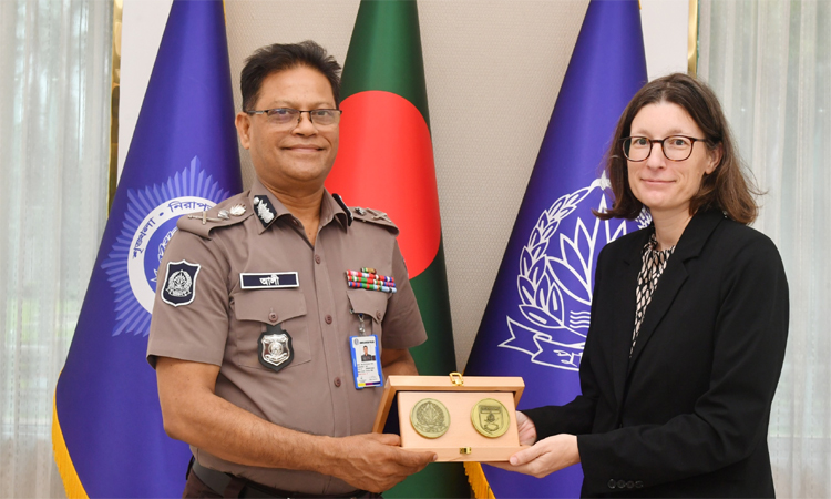 German Embassy Deputy Head of Mission meets IGP