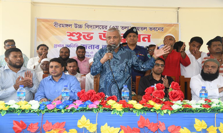 Labour Minister stresses quality work over number of projects