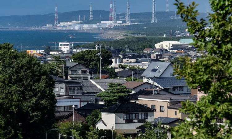 Japan's net greenhouse gas emissions fall to record low