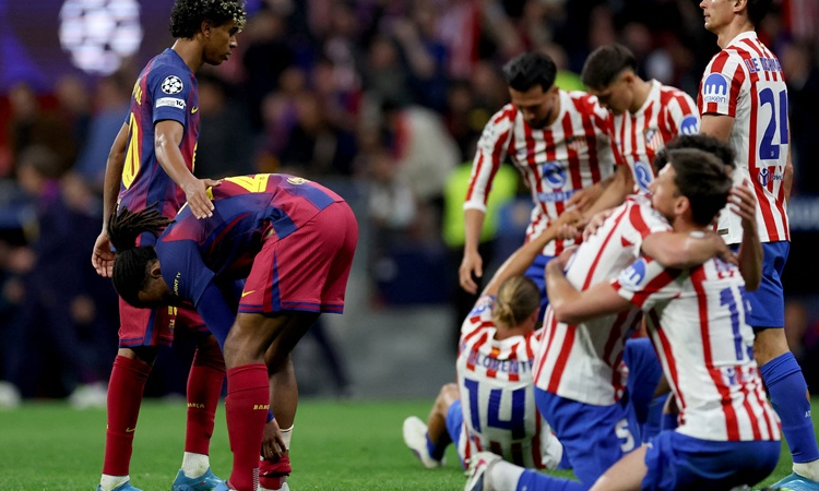 Atletico resist Barca comeback to reach Champions League semis