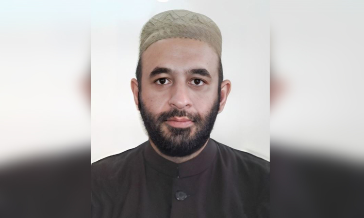 New shipping secretary Zakaria joins office 