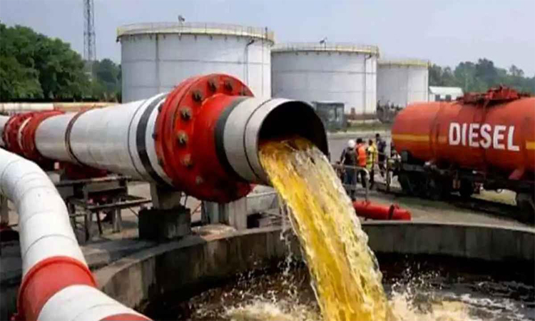 Bangladesh starts receiving 5,000 more tonnes of diesel from India   