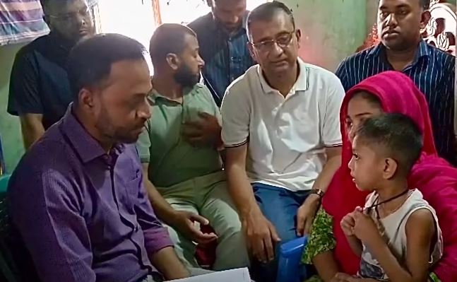 PM stands by family of Siam, dies of measles 