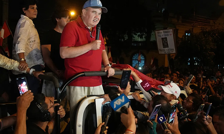 Peruvians protest over presidential election, delays