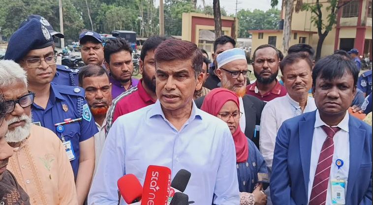 Vaccinate your children paying no heed to rumours: Azad