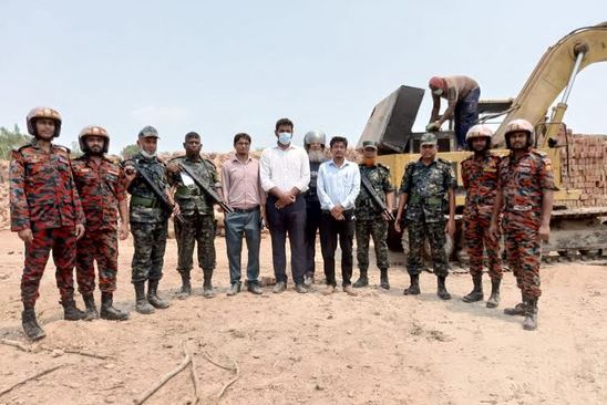 3 brick kilns sealed in Gopalganj