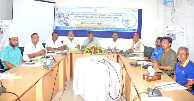 Strengthening social protection for climate migrants stressed