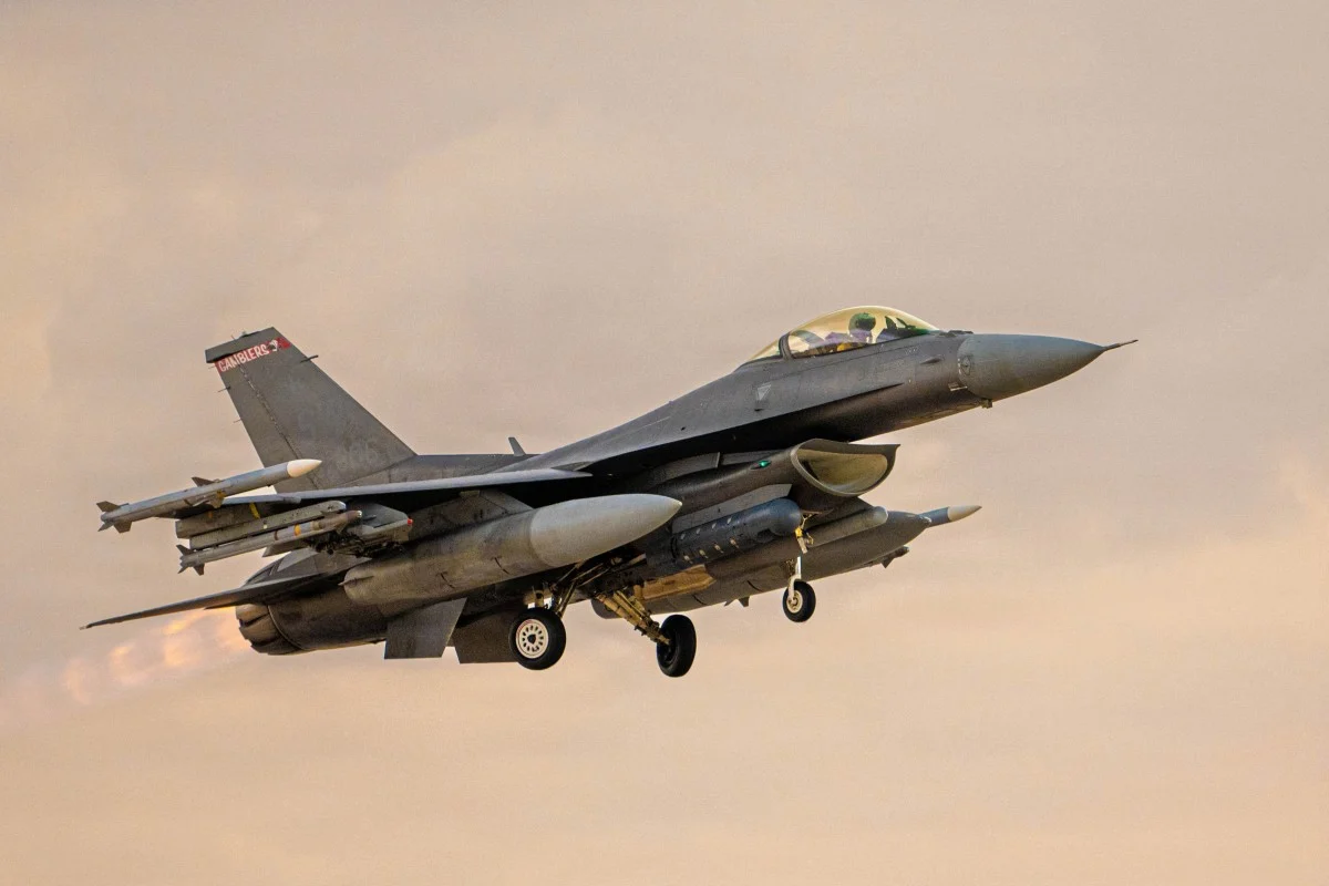 Top Peru ministers quit in protest over stalled US fighter jet deal