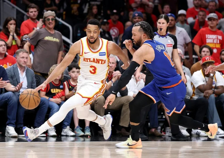 Hawks fend off Knicks, Raptors pull away from Cavs to cut deficit