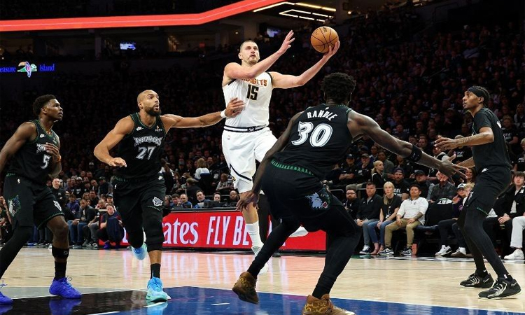 Jokic, Randle fined after Nuggets-Timberwolves shoving match