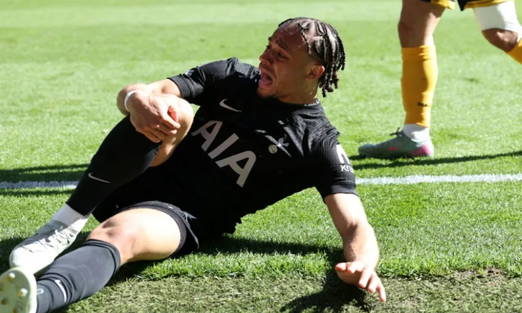 'Heartbroken' Xavi Simons out of World Cup and Spurs relegation fight