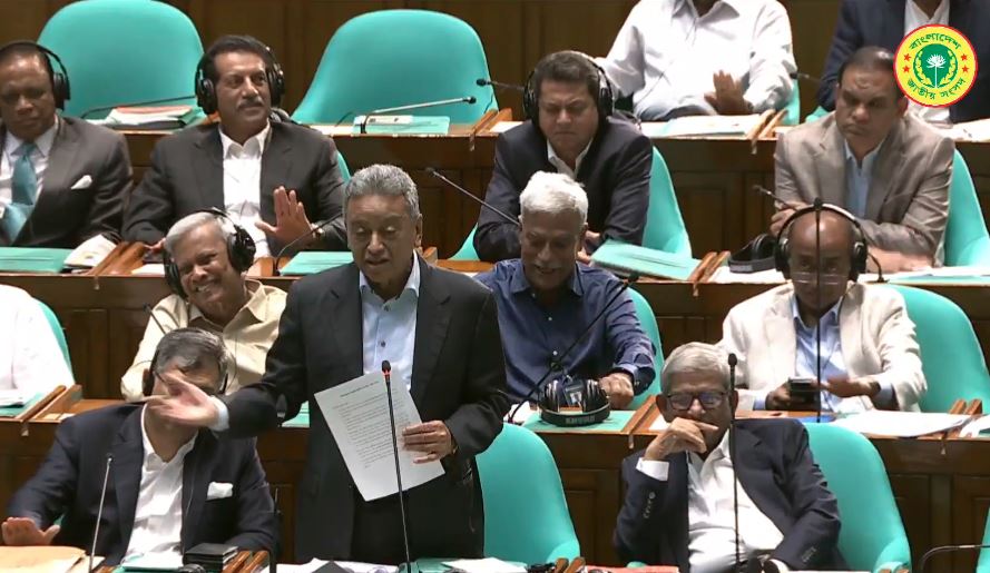 Khosru seeks support from opposition to lift economy from current challenges 