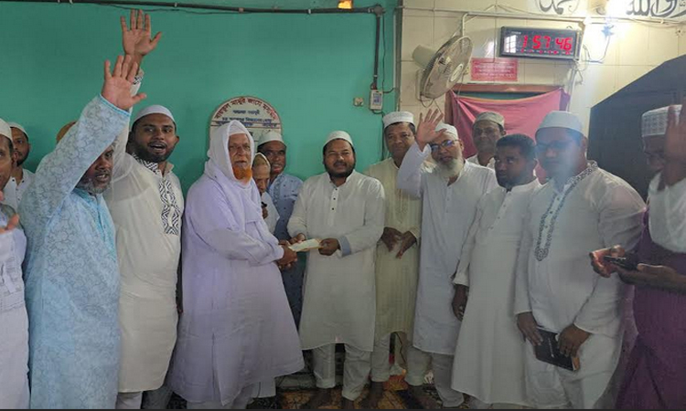 RCC donates Tk 5 lakh for development of Baitul Mamur mosque