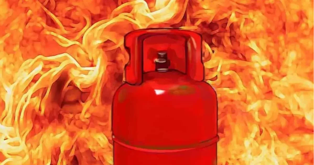 One killed, three injured in Sitakunda gas cylinder explosion