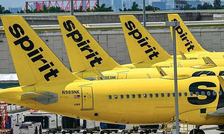 US airlines step up as Spirit winds down