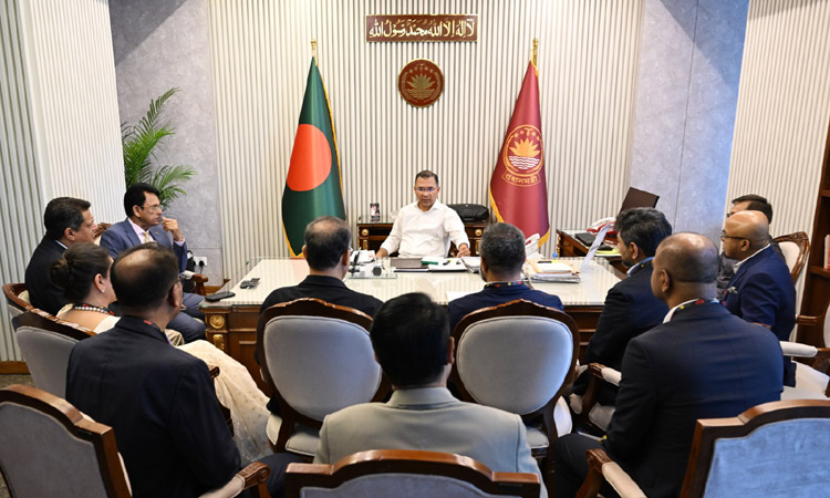 BGMEA, BKMEA leaders call on PM 