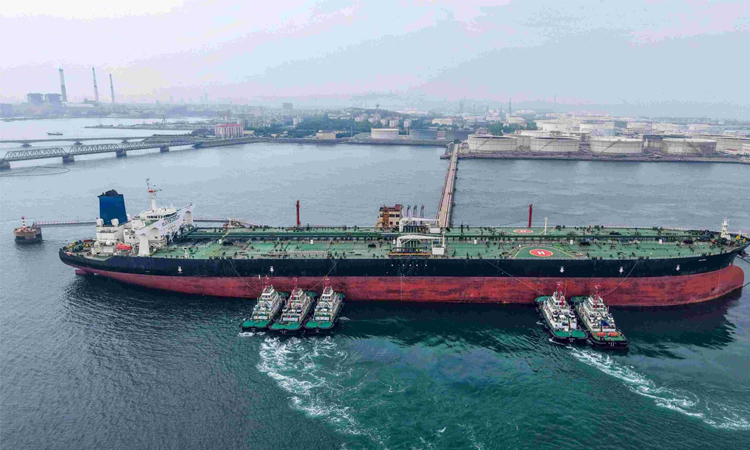 Oil prices advance, stocks mostly fall on US-Iran deadlock